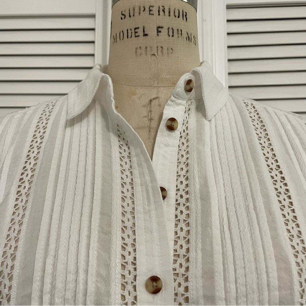 Lucky Brand White Lace Details Buttoned Down Flowy Shirt Sz-XS - Picture 2 of 15